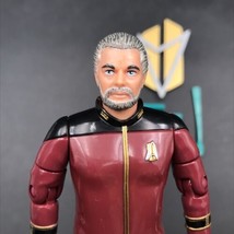 VTG 1995 Star Trek Next Generation Admiral Riker Playmates Figure w/ Accessories - $7.69