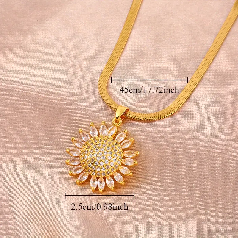 Vintage Classic Sunflower Pendant Necklace with Copper Base and Plating - £8.60 GBP