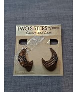 Two Sisters Gold Tone Hook Style Earrings, 1 1/8&#39;&#39; Vintage  - $14.00 CAD