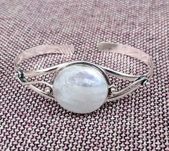 Blue Fire Round Cabochon Rainbow Moonstone Bangle Bracelet 925 Solid Silver - £20.93 GBP