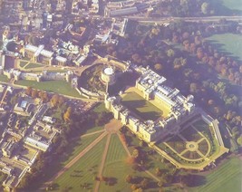 Windsor Castle, Berkshire - Framed Picture - 11&quot; x 14&quot; - £25.40 GBP