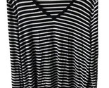 Old Navy Women Size XL Long Sleeved Striped V Neck T shirt - $13.25