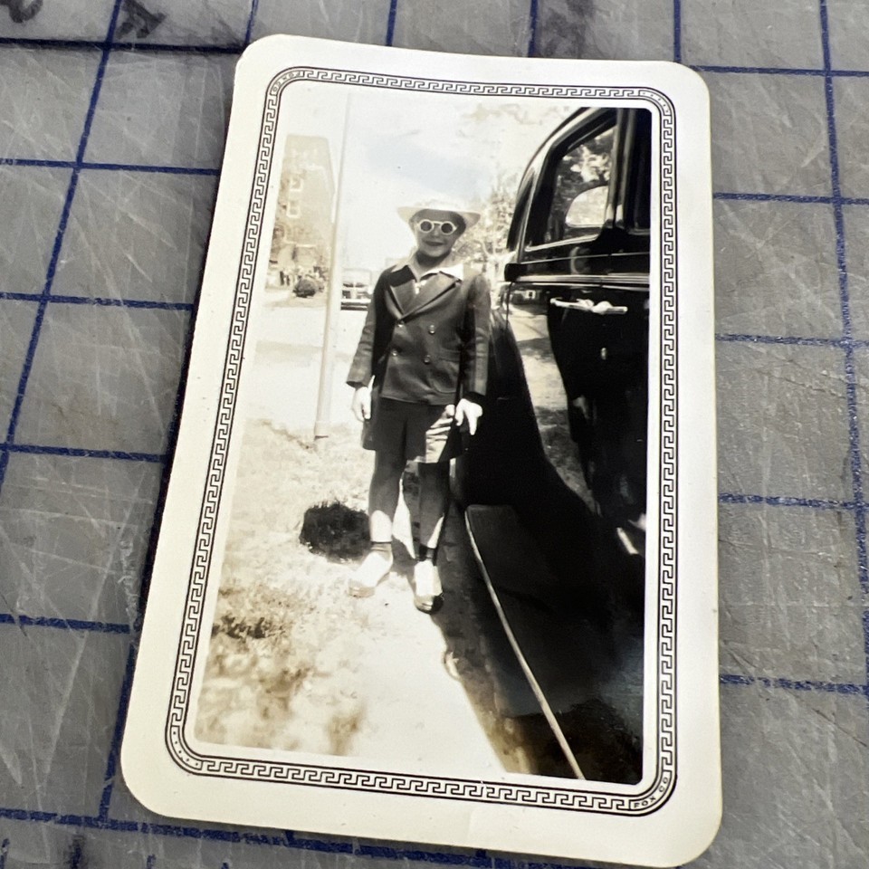 Antique Photograph 1941 San Antonio Texas Young Boy In Sunglasses - $8.99