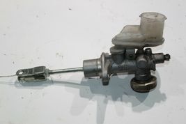 2006-2007 SUBARU IMPREZA WRX CLUTCH MASTER CYLINDER ASSEMBLY W/O CAP K8964 image 3