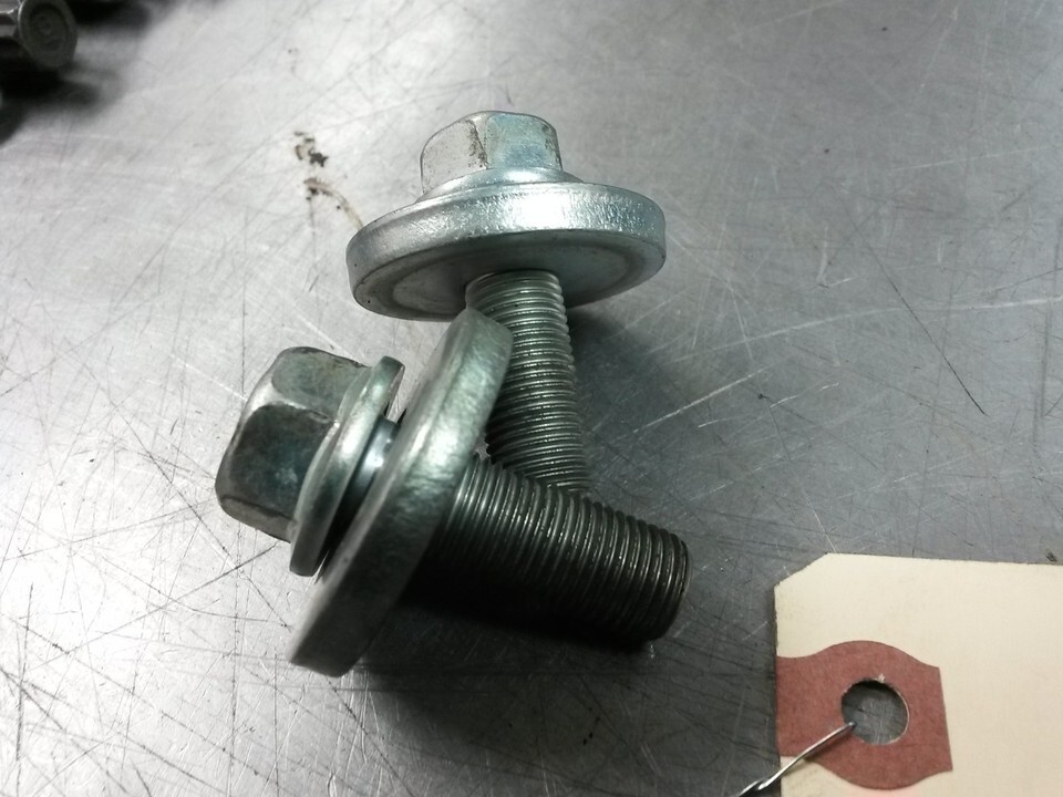 Camshaft Gear Bolts Pair For 06-07 Honda Accord  3.0 - $20.74