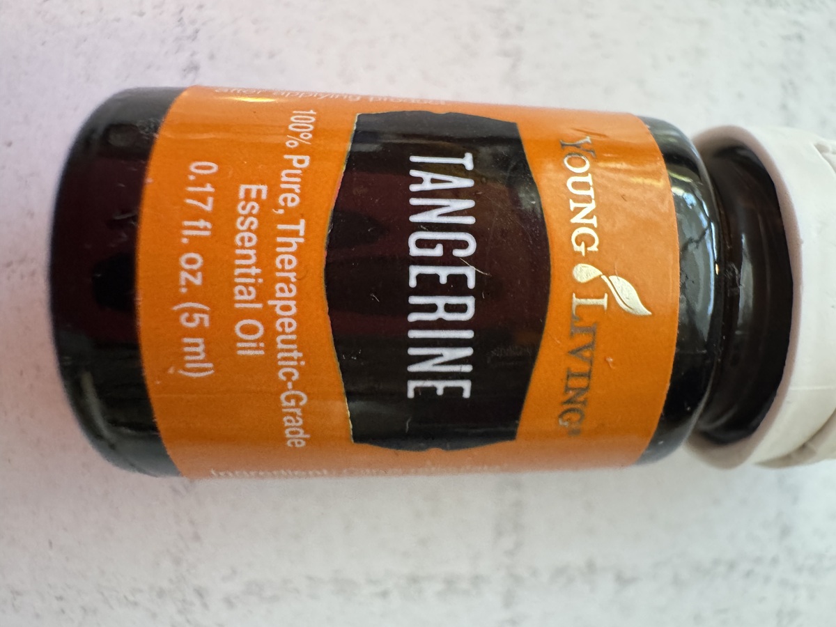 Young LIVING Tangerine Essential Oil 5 ML Item image 2