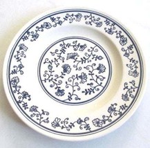 Vintage Homer Laughlin Sturbridge Collectible Dinner Plate White With Blue Flowe - £24.38 GBP