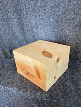Minimalist Urn-Knotty Pine - £196.72 GBP