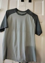 Lululemon Men&#39;s Workout Shirt  Silver GraySz L - £27.22 GBP