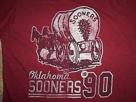 NCAA Oklahoma OU Sooners Football Team Wagon Red Graphic Print T Shirt S - £12.50 GBP