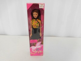 Barbie Style Brunette Doll 1998 Asian Style Outfit Dress NIB 20767 Mattel - £14.30 GBP