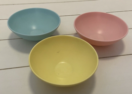 3 Vintage Sun Valley Melmac Bowls Pink Yellow Blue - £16.81 GBP