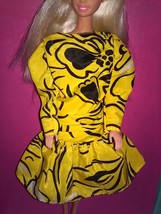 Barbie Doll Beverly Hills Black &amp; Yellow Dress # 3314 - $300.14 MXN