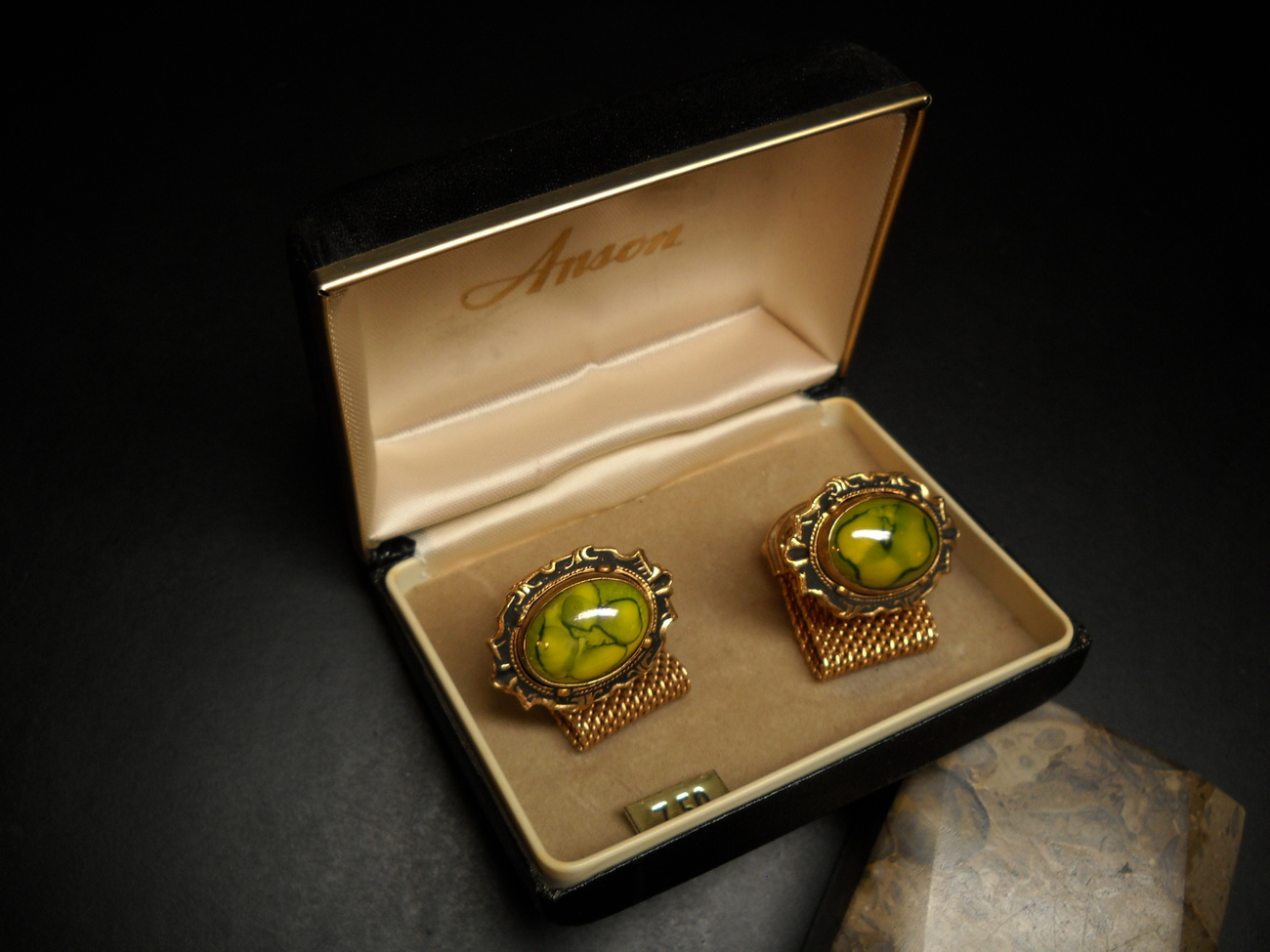 Anson Cuff Links Golden Color Mesh Wrap Green Veined Stones in Presentation Box - $24.99