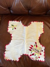 Vintage Red Ombre Abstract Thick Embroidered Flowers w Scalloped Edges White Cot - £11.62 GBP