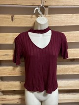 Ambiance Maroon T-Shirt Woman&#39;s Size Medium Casual Kg - $11.88