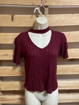 Ambiance Maroon T-Shirt Woman&#39;s Size Medium Casual Kg - $226.15 MXN