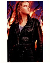 Melissa Etheridge classic pose in black leather jacket 8x10 inch photo - £9.37 GBP