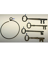 Skeleton Key Ring Brass - $335.03 MXN