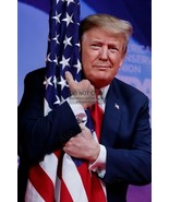 PRESIDENT DONALD TRUMP HUGGING AMERICAN FLAG 4X6 PHOTO POSTCARD - £5.10 GBP