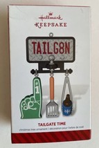 2014 HALLMARK KEEPSAKE TAILGATE TIME (TAIL G8N) CHRISTMAS TREE ORNAMENT - $4.74