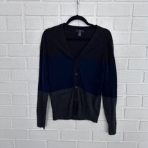 Gap Cardigan Sweater Pockets Women XS Struped Gray Blue 5 Button V Neck - £13.03 GBP