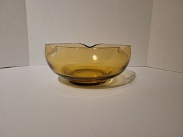 Vintage Anchor Hocking Honey Gold color Glass Chip bowl . - $14.03