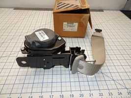 GM 19209523 Seat Belt Retractor Assembly 19256228 Drivers LH  General Mo... - $101.57