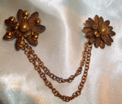 Vintage Gold Tone Double Flower Pin Brooch with Chain - $14.84