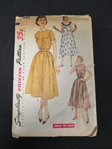 Simplicity Sewing Pattern #4582 Dress 1950s Juniors Size 11 Bust 29 Vintage - $9.95