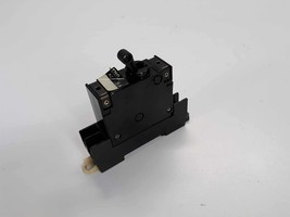 Fuji Electric CP 31E/5 1-Pole Circuit Breaker, 250VAC 5Amp  - $165.75 MXN