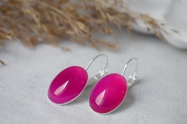 Pink agate earrings, Oval gemstone earrings, Pink leverback earrings, Pink stone - $31.90