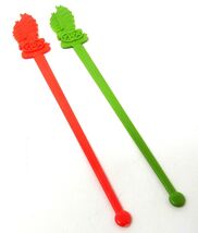 2 TWA Hong Kong Souvenir Stirrer Red Green Swizzle Stick Mixed Drink US ... - $12.86
