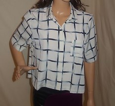 Achro women&#39;s cropped short sleeve blouse  SZ S NEW - £30.90 GBP