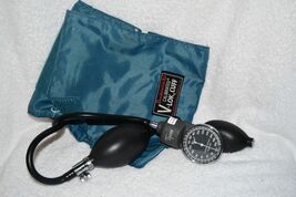 Tycos Aneroid  5098-02 Sphygmomanometer Jewels Movement Rare Read 1G - $287.73 CAD
