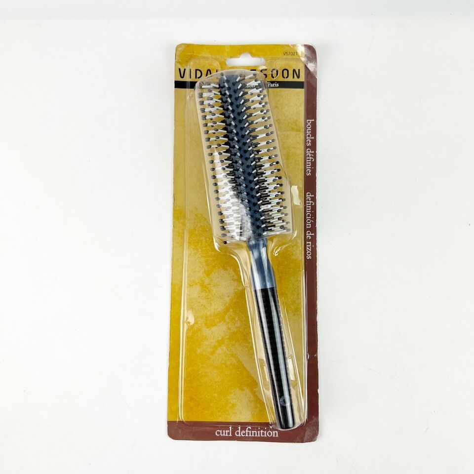 Primary image for NEW Vintage Vidal Sassoon Large Round Hair Brush VS7021 Definition *Read