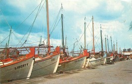 Chrome FL Postcard N445 Greek Sponge Boats Docked at Tarpon Springs ca1960s - £2.60 GBP