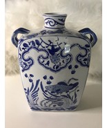 Vintage Beautiful Blue And White Japanese Vase Exquisite Handle Design - $135.86 CAD