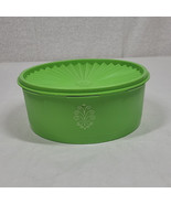 Tupperware 1204 1205 Apple Green Servalier Canister with Lid Vintage - $13.94