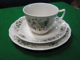 1981 Royal Doulton New Hampshire 3 Pc.Cup,Saucer,Plate - $37.21