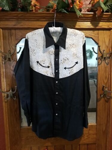 Primary image for VTG Wrangler Pearl Snap Shirt Mens XL 17-17.5 Permanent Press Long Tails Floral 