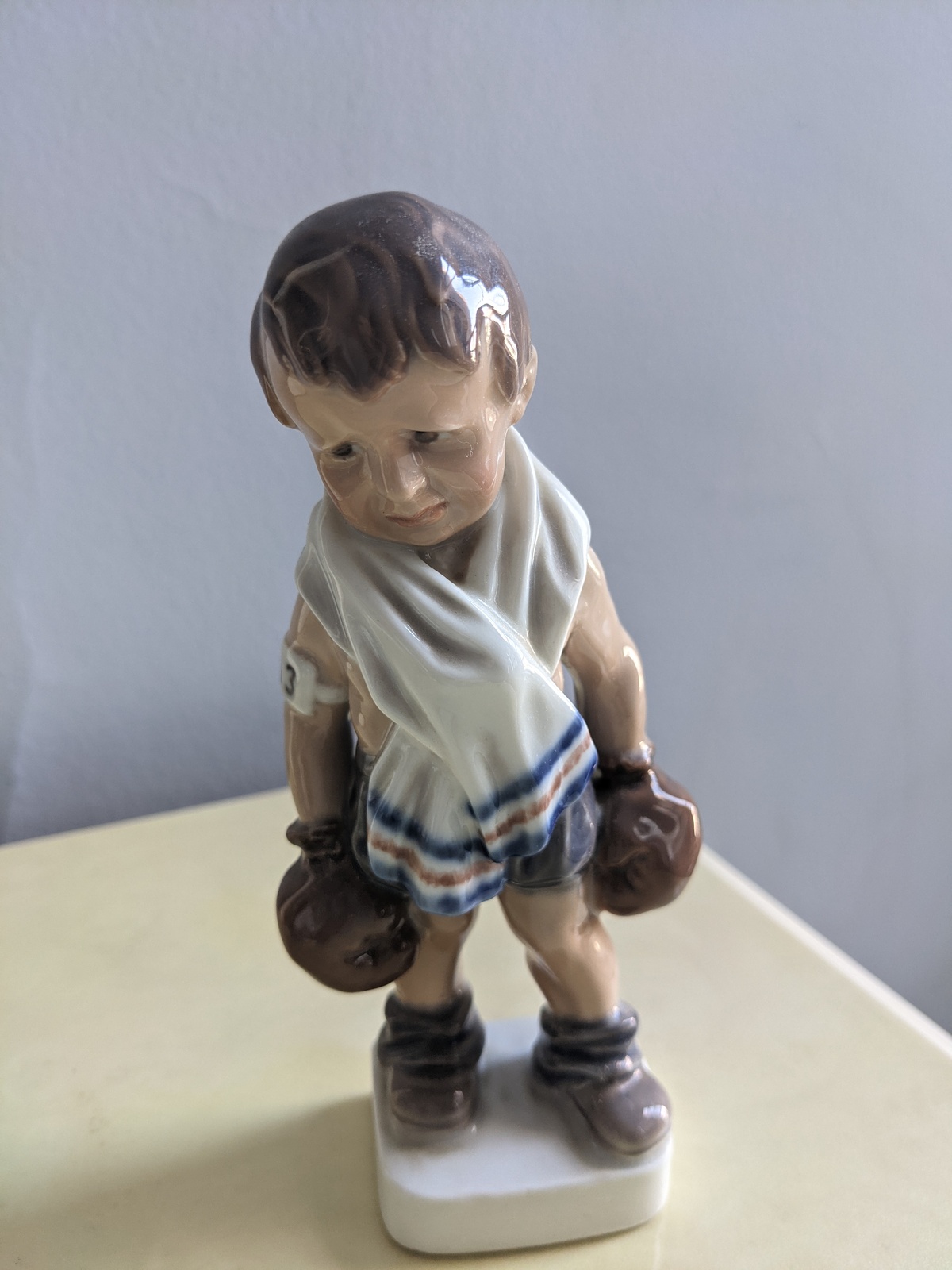 Vintage Royal Copenhagen Dahl Jensen Porcelain figurine Deadly boxer 1069 Mint - £235.67 GBP