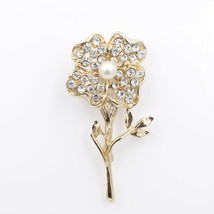Vintage Full Bloom Flower Figural Clear Rhinestone Gold Tone Brooch Pin - £15.49 GBP