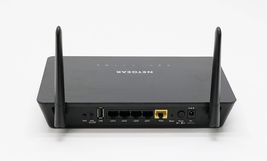 NETGEAR R6220 AC1200 Smart Wi-Fi Router With External Antennas  image 5