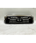 53100-04470  2012 2013 2014 2015 toyota tacoma front oem grille - €86,46 EUR