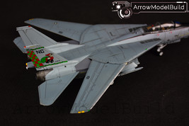ArrowModelBuild F-14 F-211 Fighting Checkmates Built &amp; Painted 1/72 Mode... - £592.23 GBP