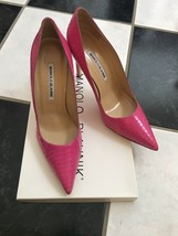 NIB 100% AUTH Manolo Blahnik BB Fuschia Snakeskin Embosed Pumps $935 - £470.24 GBP