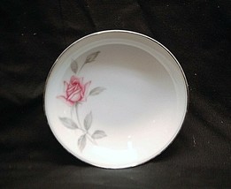 Rosemarie by Noritake China 5-1/2&quot; Fruit Dessert Bowl White Pink Roses Japan - £7.00 GBP