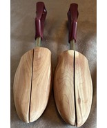 VTG Pair of Red Cedar Wood SHOE TREES Keepers Rochester Tree Co For Hano... - $18.10