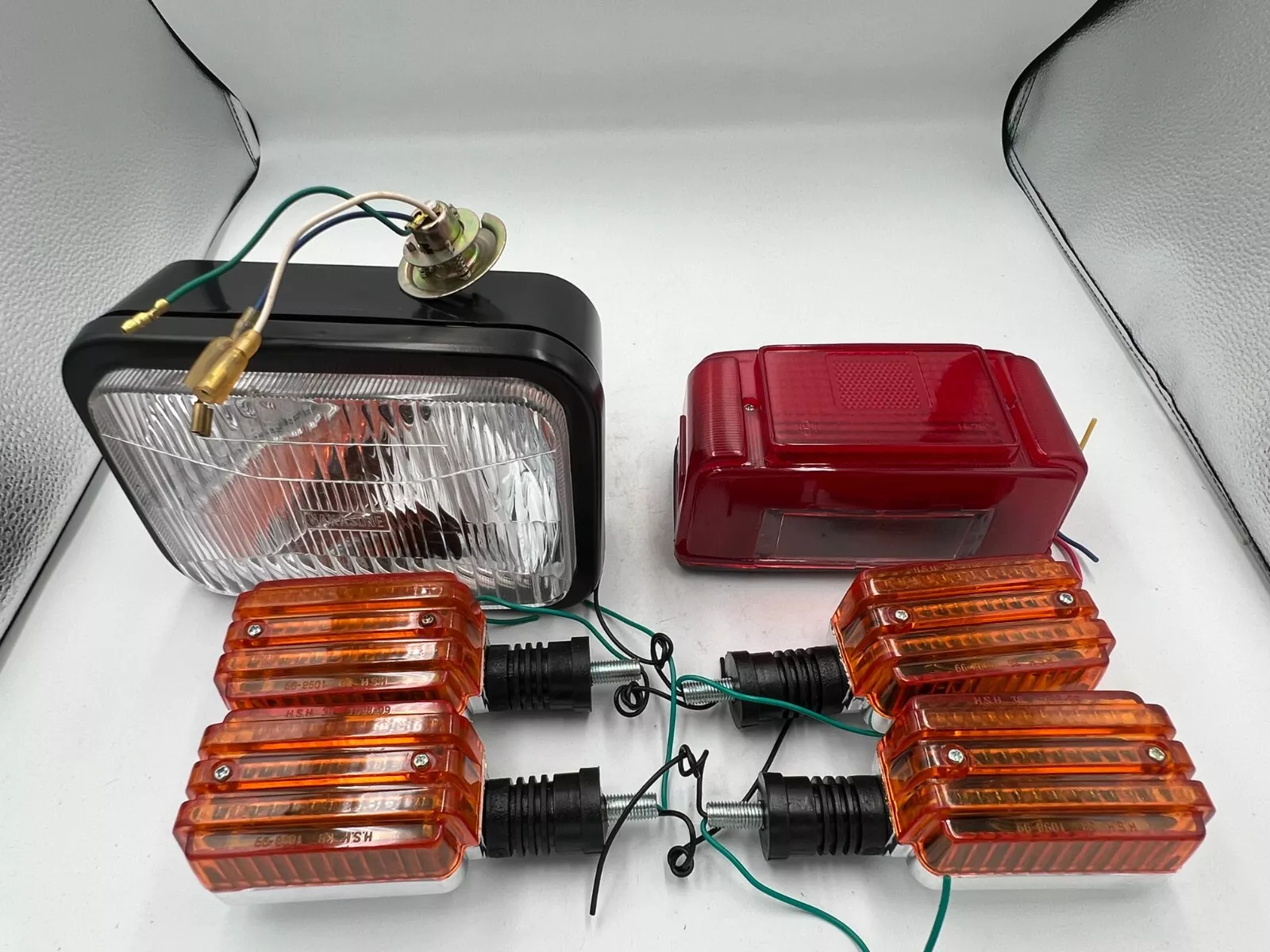 NIB Yamaha RXS 115 RXK Lamp Light 1 Set Rear Front + DHL - $119.90